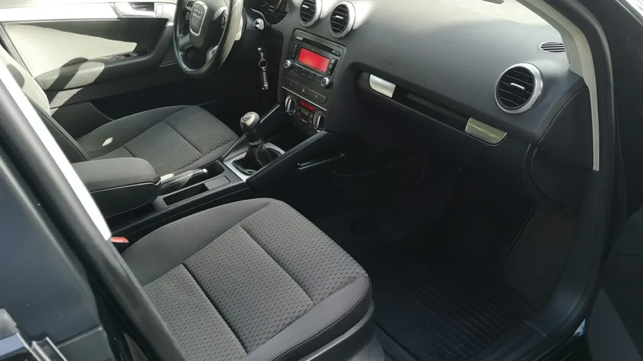 AUDI A3 Sportback -