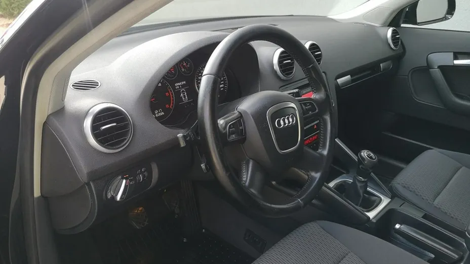 AUDI A3 Sportback -