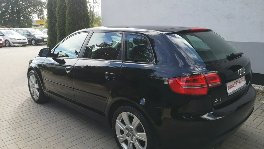 AUDI A3 Sportback -