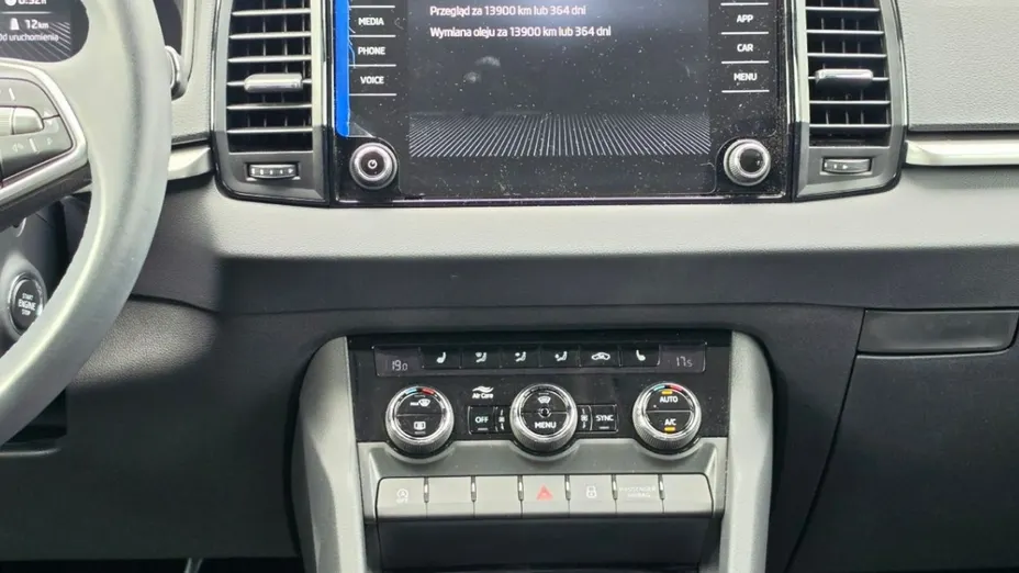 SKODA Karoq -