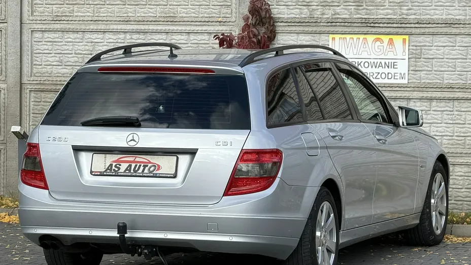 MERCEDES-BENZ C Klasa -