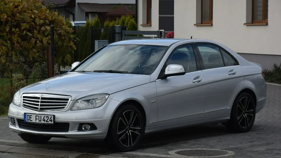MERCEDES-BENZ C Klasa -