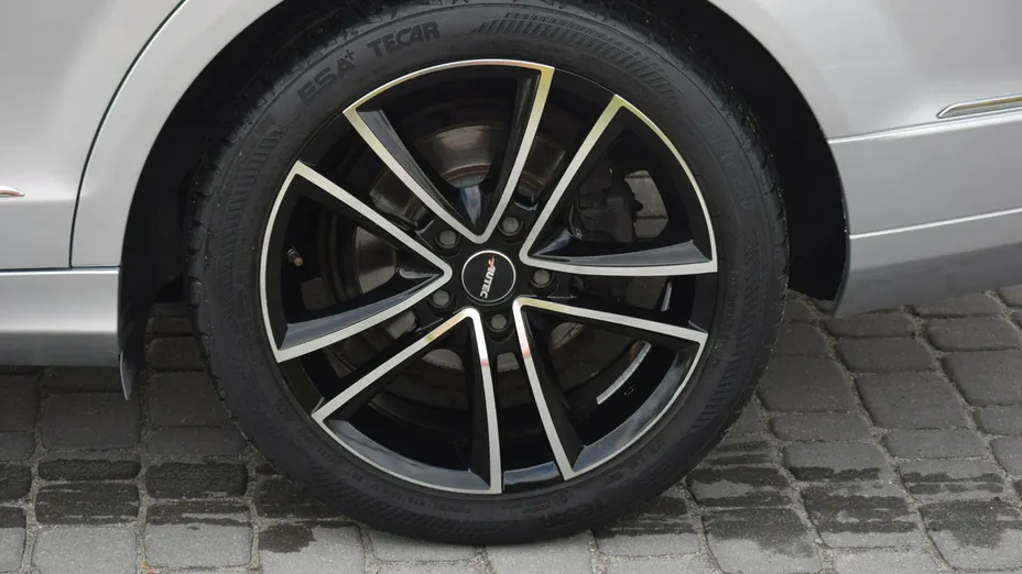 MERCEDES-BENZ C Klasa -