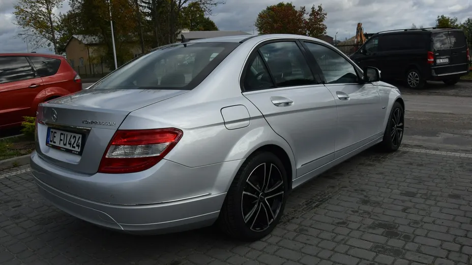 MERCEDES-BENZ C Klasa -