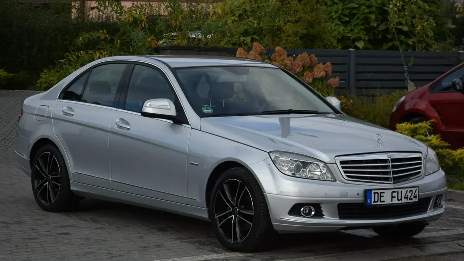 MERCEDES-BENZ C Klasa -