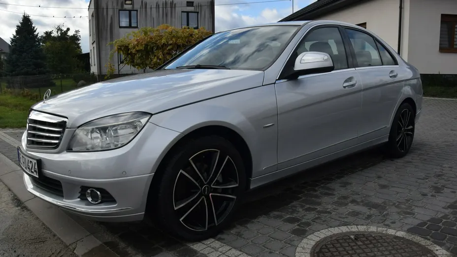 MERCEDES-BENZ C Klasa -