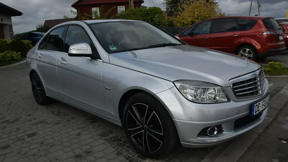 MERCEDES-BENZ C Klasa -
