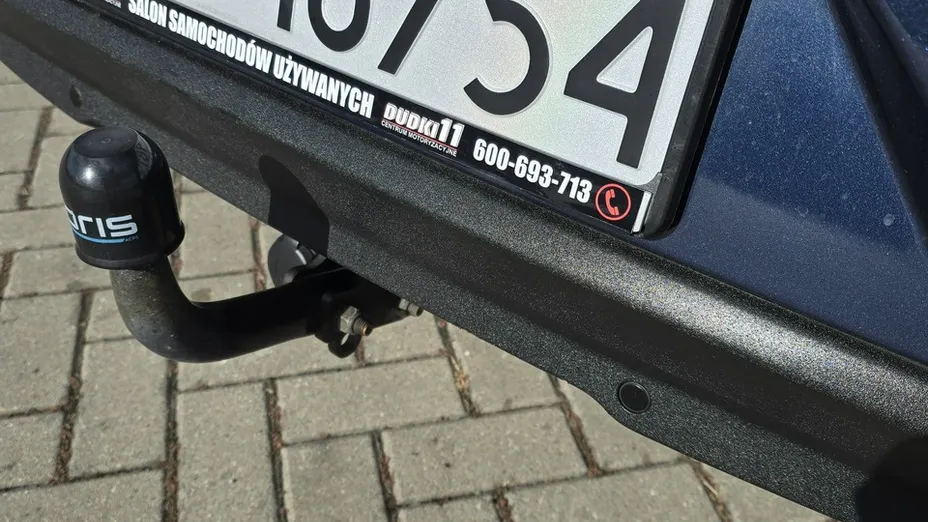 VOLVO V40 -