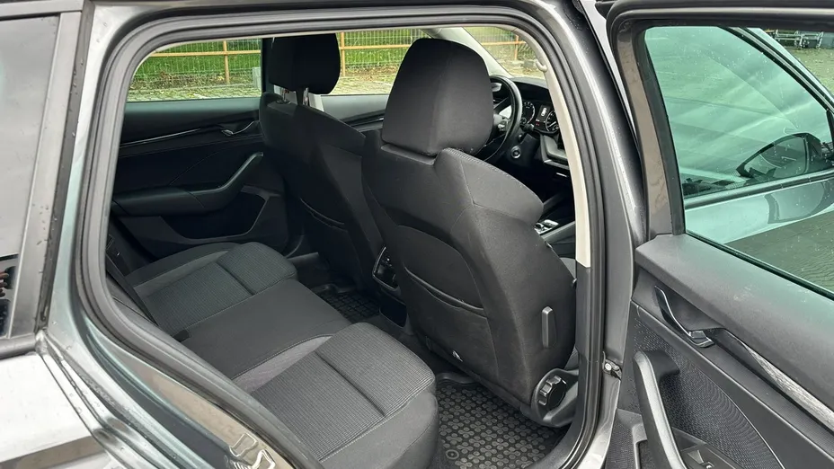 SKODA Octavia -