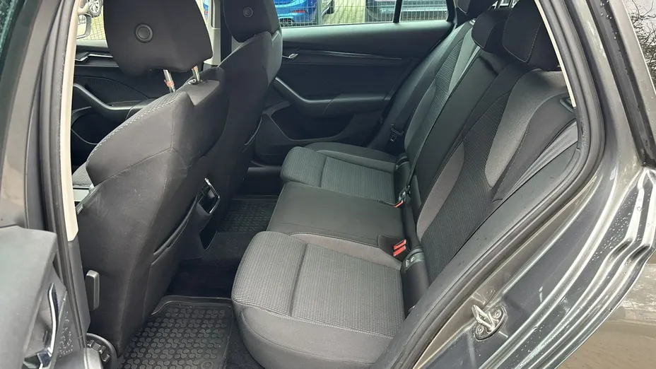 SKODA Octavia -