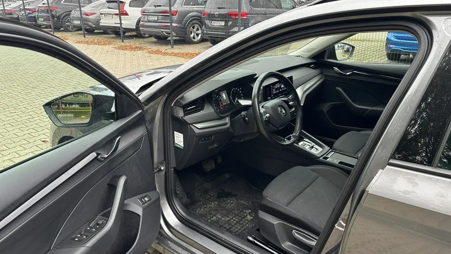 SKODA Octavia -