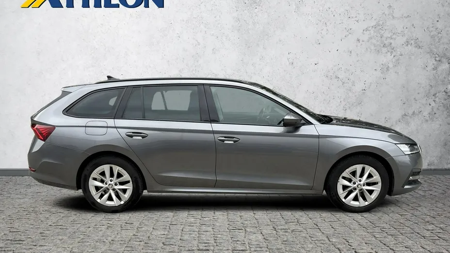 SKODA Octavia -