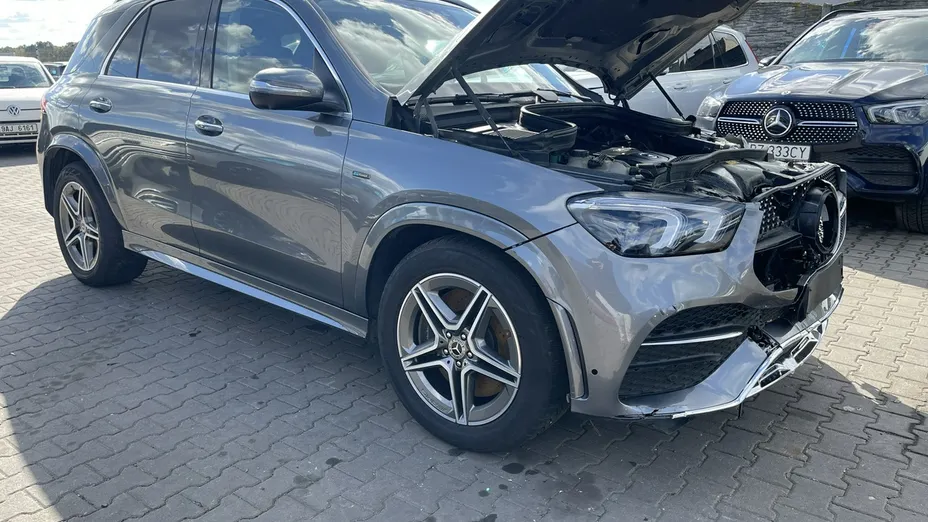MERCEDES-BENZ GLE -