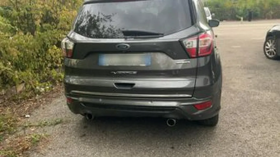 FORD Kuga -
