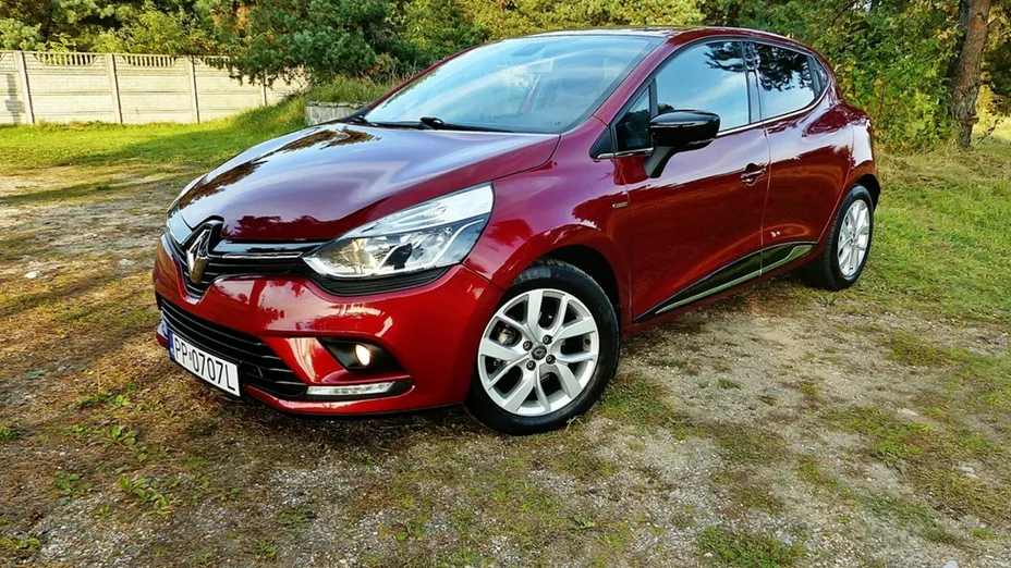 RENAULT Clio -