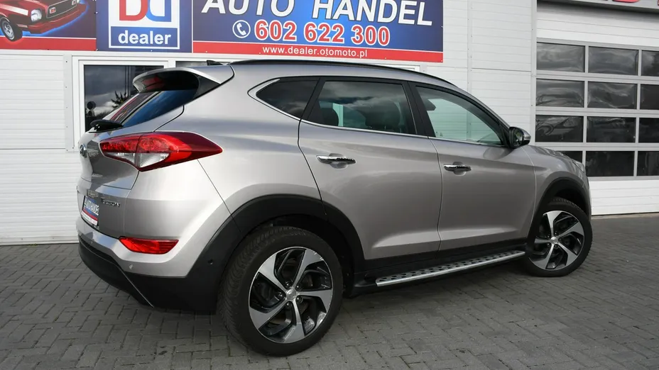 HYUNDAI Tucson -