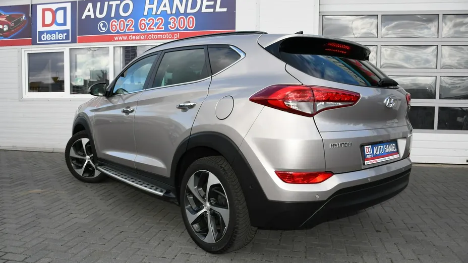 HYUNDAI Tucson -