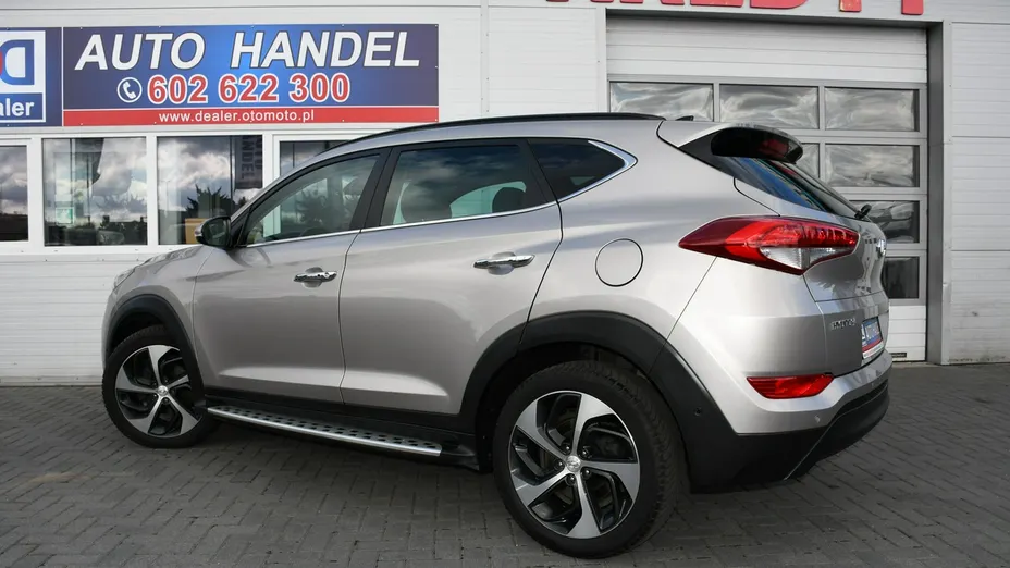 HYUNDAI Tucson -