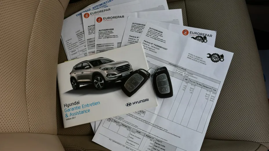 HYUNDAI Tucson -