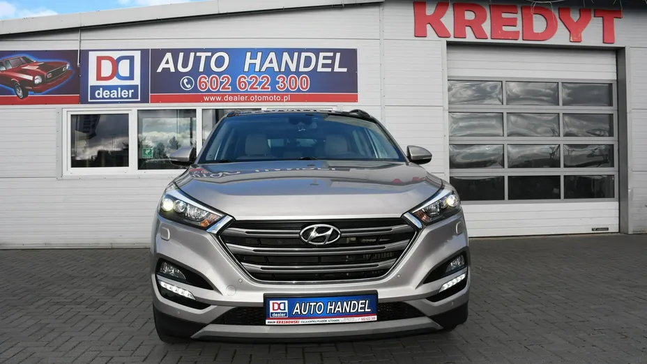 HYUNDAI Tucson -