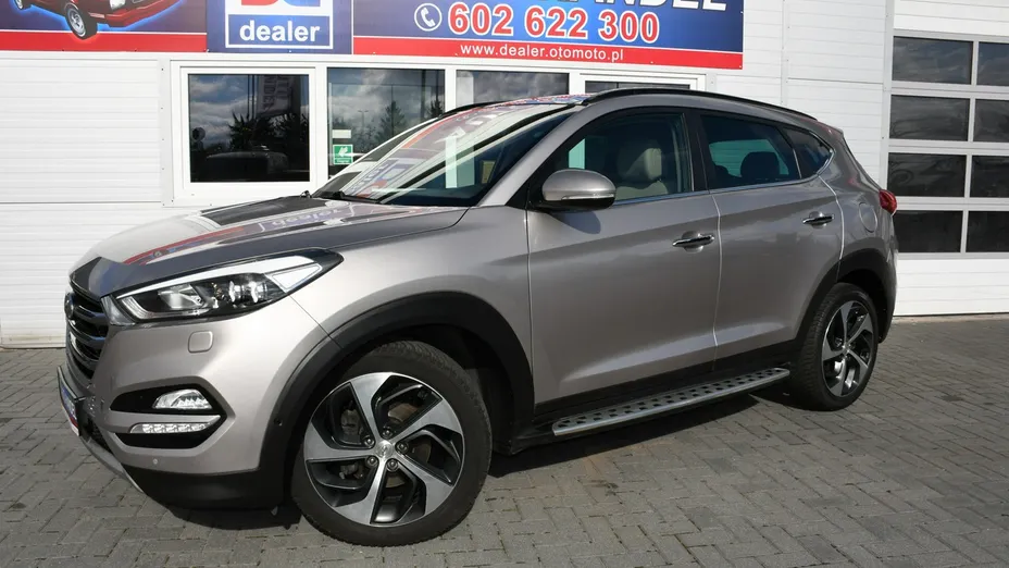 HYUNDAI Tucson -