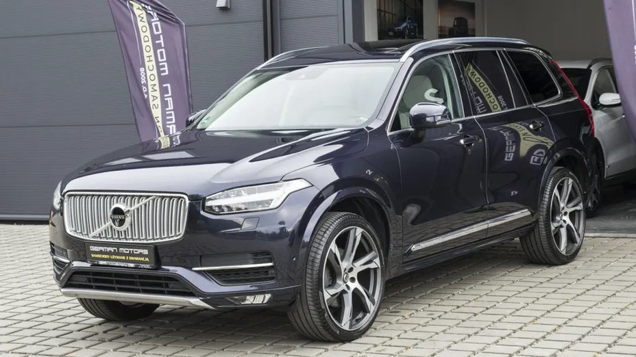 VOLVO XC90 -