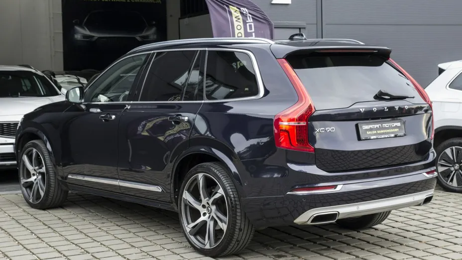 VOLVO XC90 -