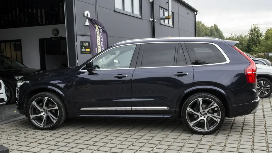 VOLVO XC90 -