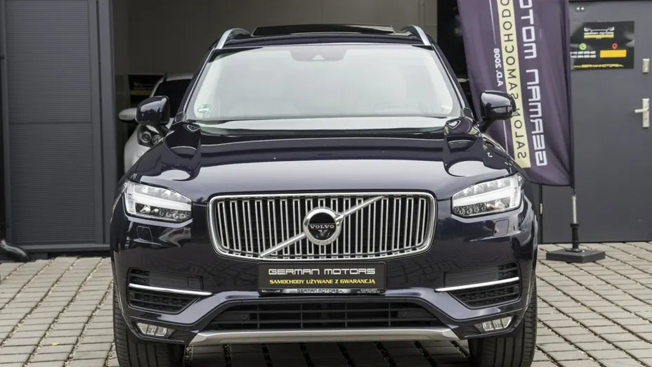 VOLVO XC90 -