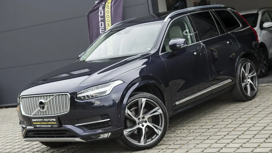 VOLVO XC90 -