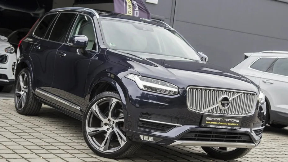 VOLVO XC90 -