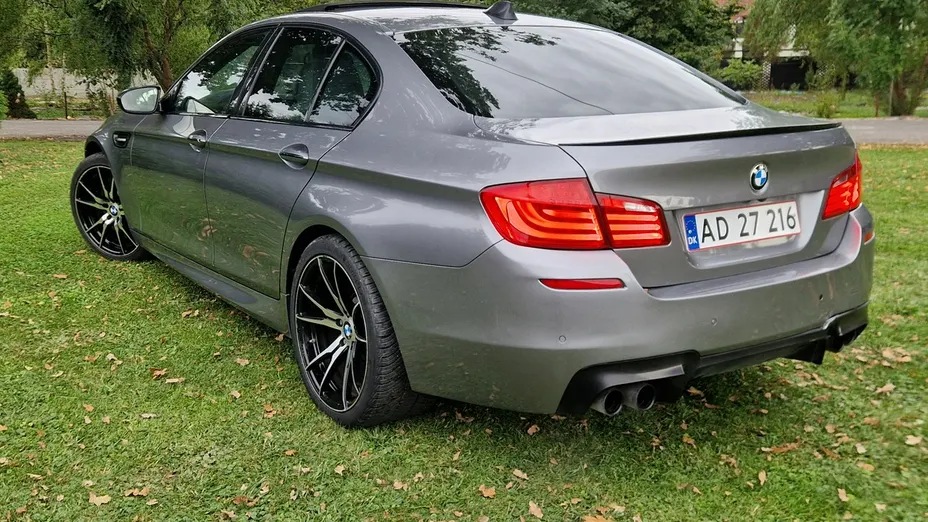BMW M5 -