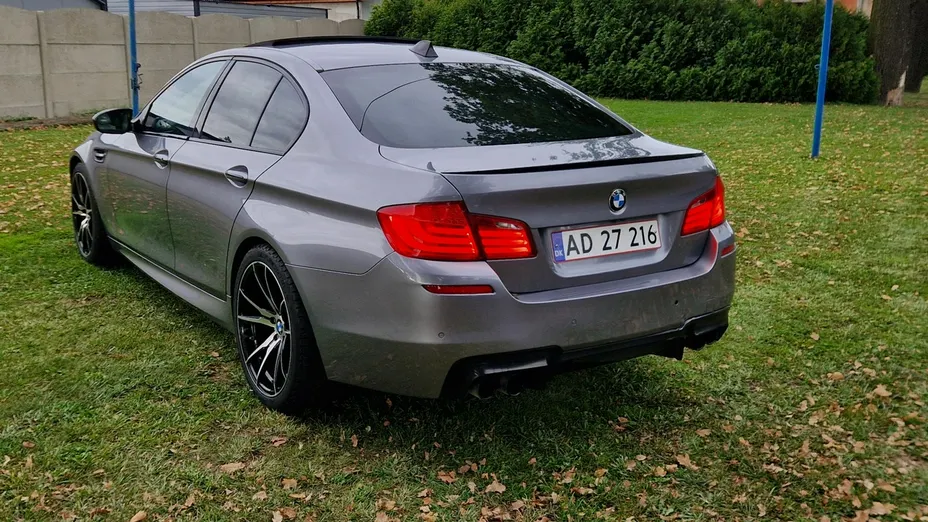 BMW M5 -