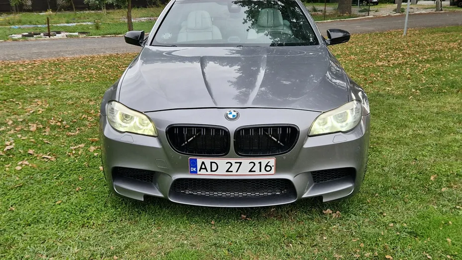 BMW M5 -