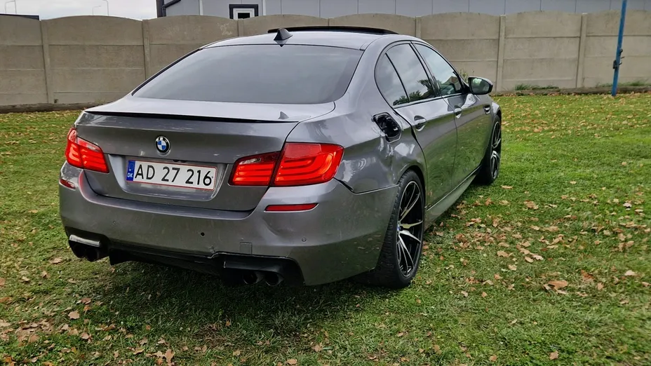 BMW M5 -