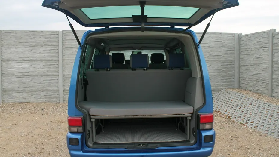 VOLKSWAGEN Multivan -