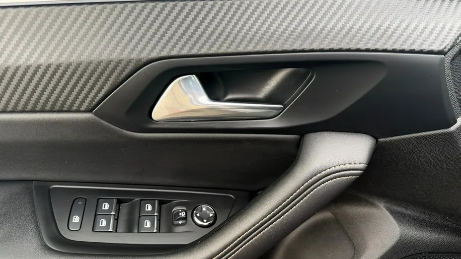 PEUGEOT 508 -