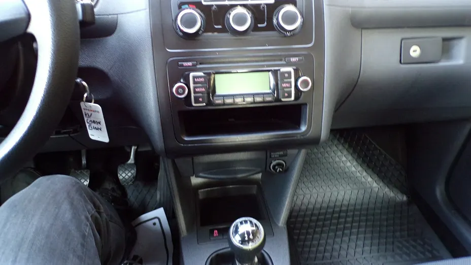 VOLKSWAGEN Caddy -