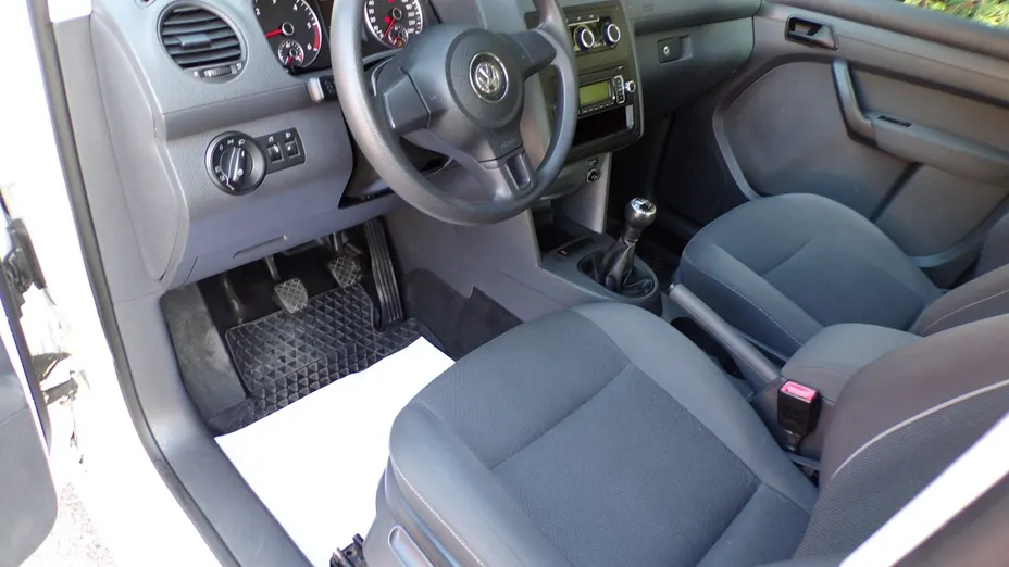 VOLKSWAGEN Caddy -