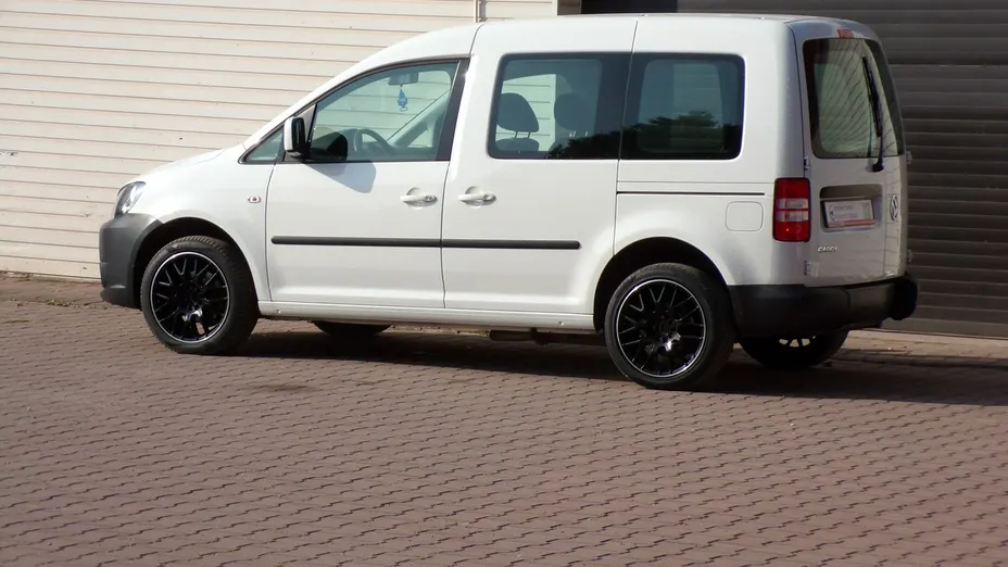 VOLKSWAGEN Caddy -