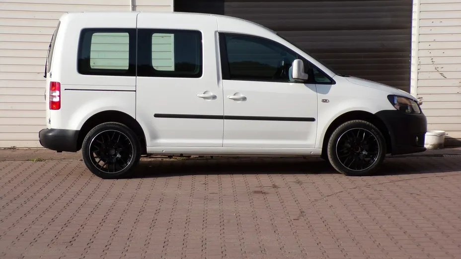 VOLKSWAGEN Caddy -