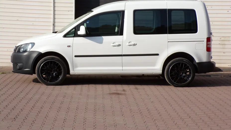 VOLKSWAGEN Caddy -