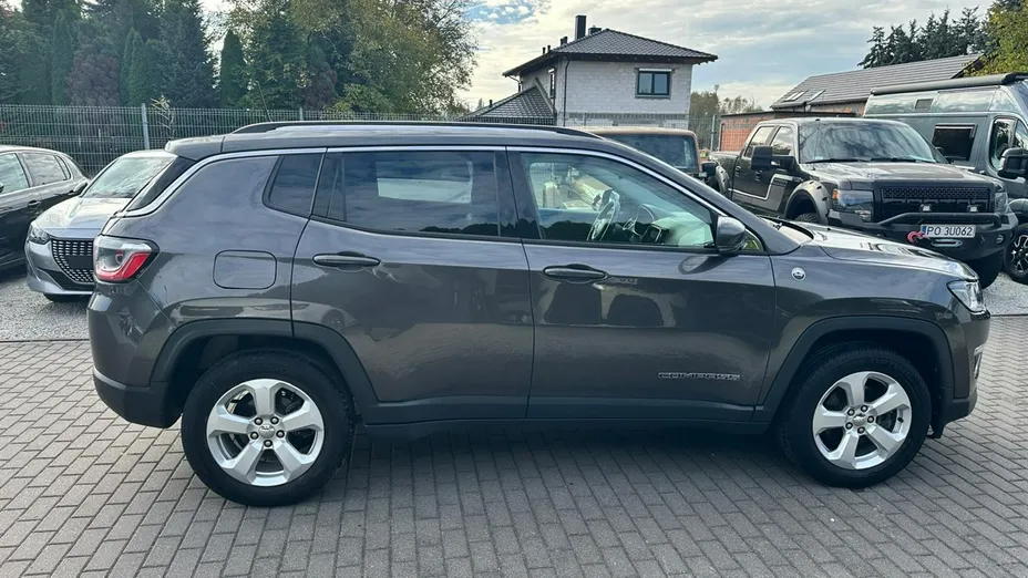 JEEP Compass -