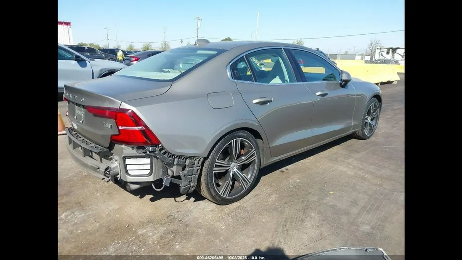 VOLVO S60 -