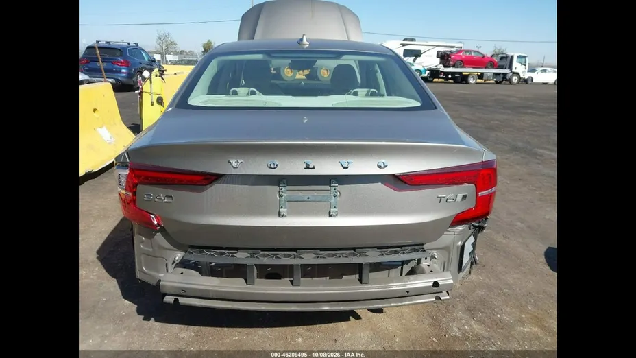 VOLVO S60 -