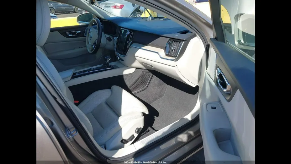 VOLVO S60 -