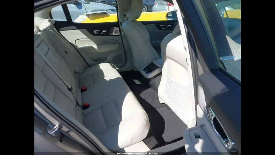 VOLVO S60 -