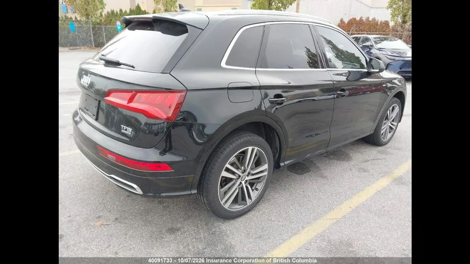 AUDI Q5 -