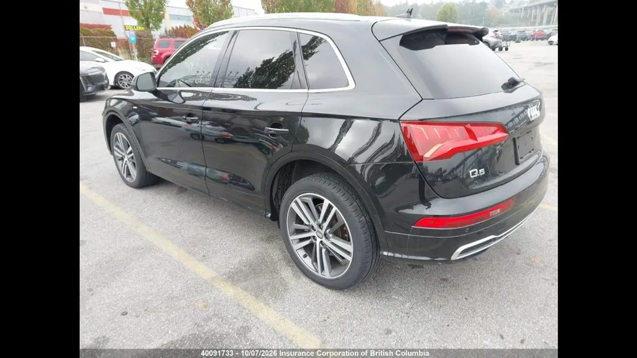 AUDI Q5 -