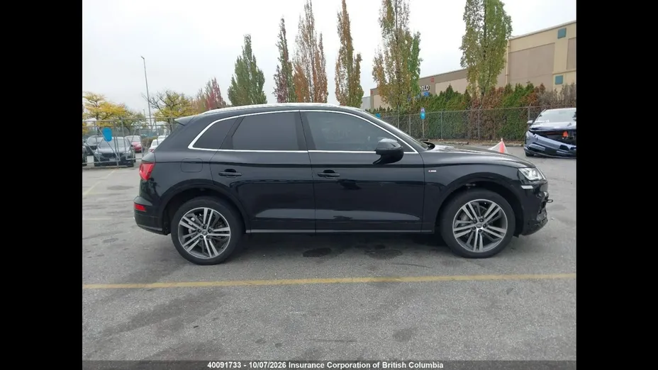 AUDI Q5 -